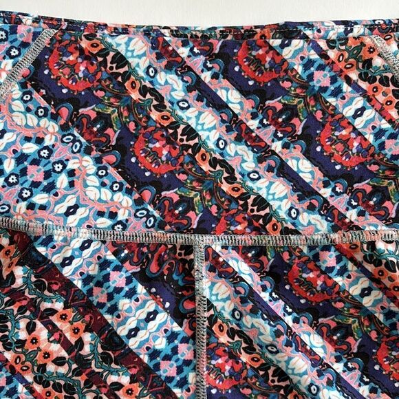 Athleta Floral Shorts Size Small - Picture 2 of 9